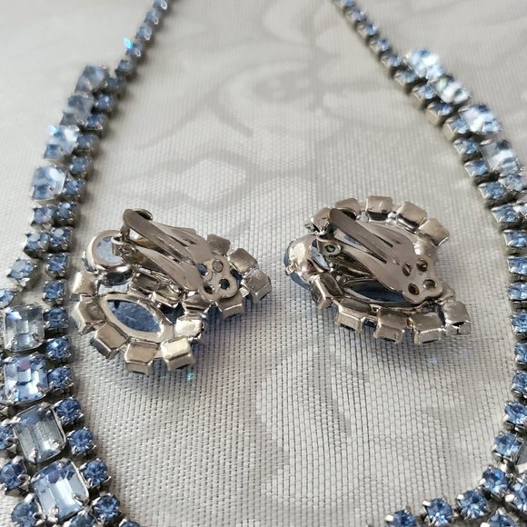 VINTAGE Blue Rhinestone Necklace & Earrings Set - Picture 7 of 10